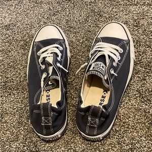 COPY - Women’s converse, worn once